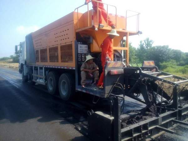 5 ways to improve the production efficiency of road construction machinery_1